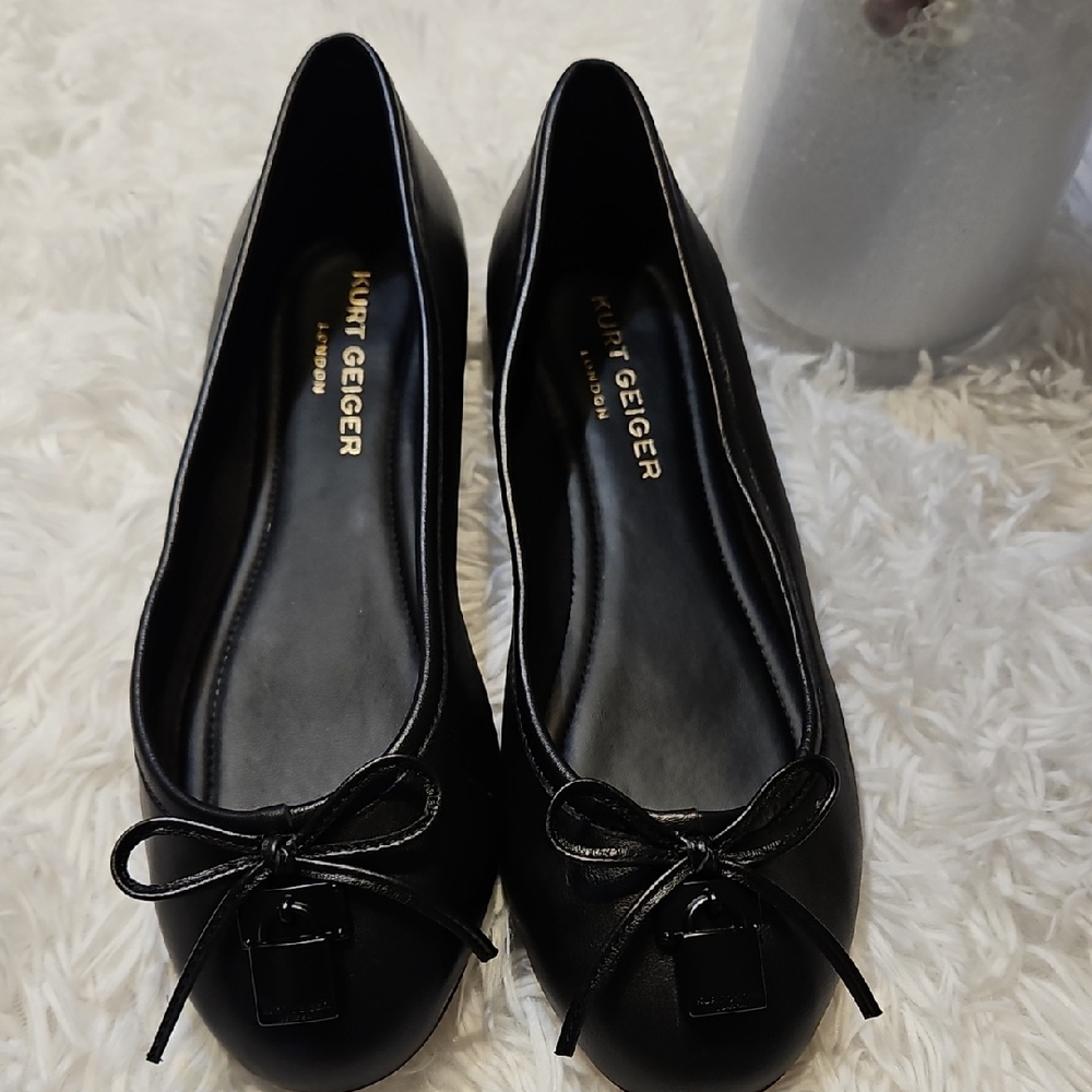 Kurt Geiger Black Flats with Bow Detail